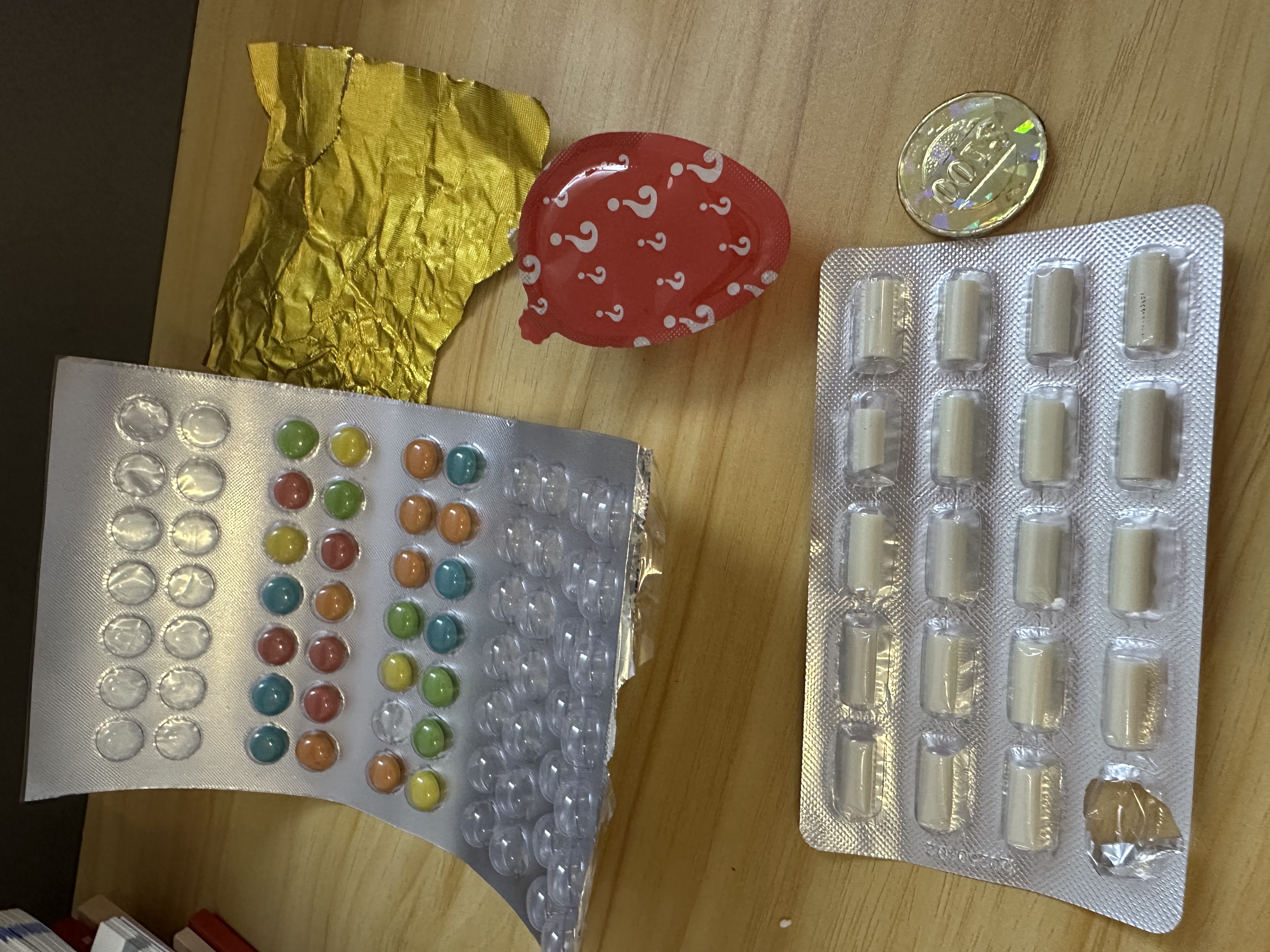 工厂提供的泡罩样品、彩色材料与卷材原始照片